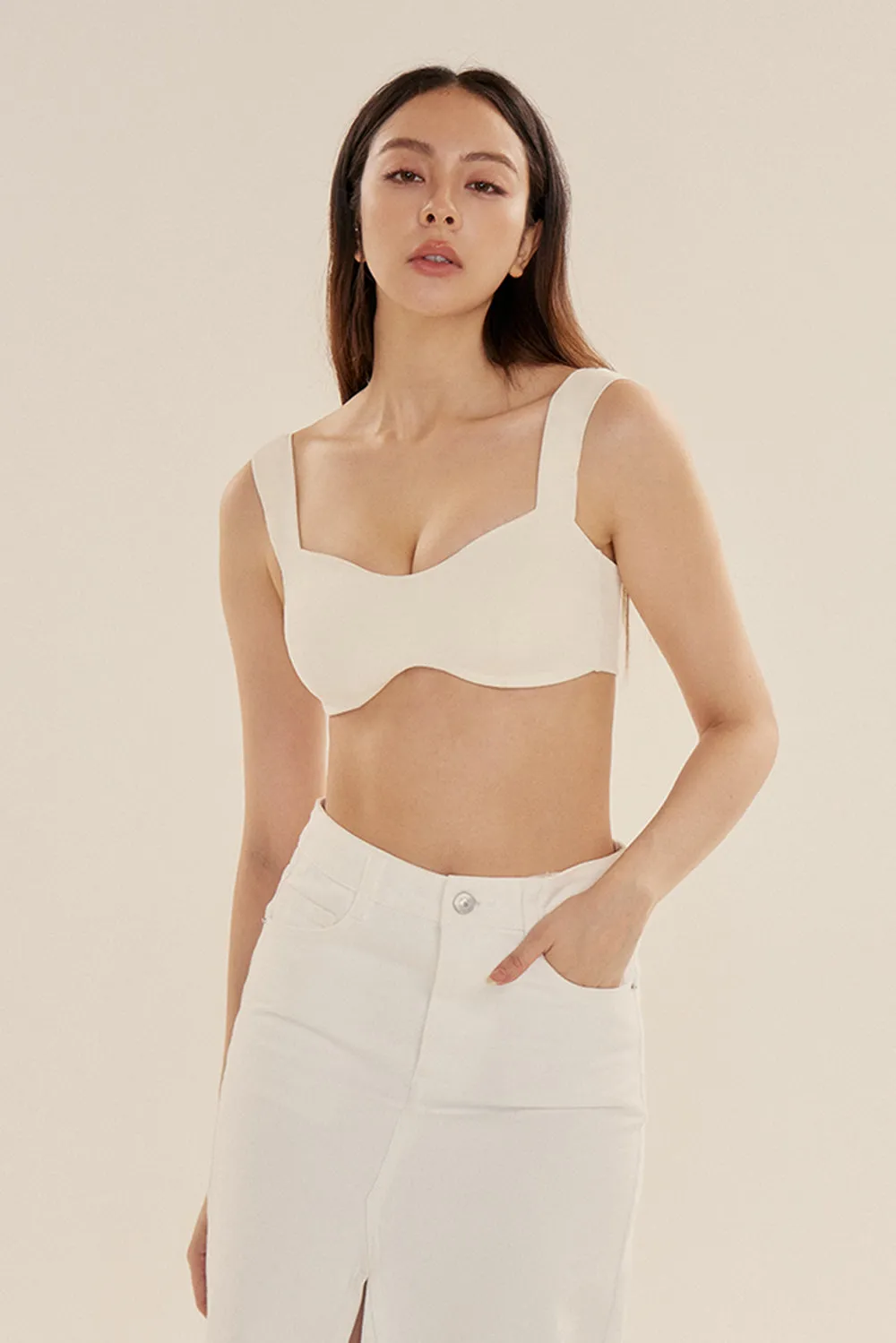輕透桃心領 2.0 BraTop<br>ESSENTIAL HEART SHAPE BRA TOP