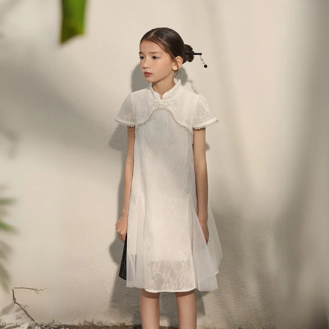 中式国风珍珠盘扣旗袍裙 Elegant Pearl-Embellished Chinese-Style Qipao Dress