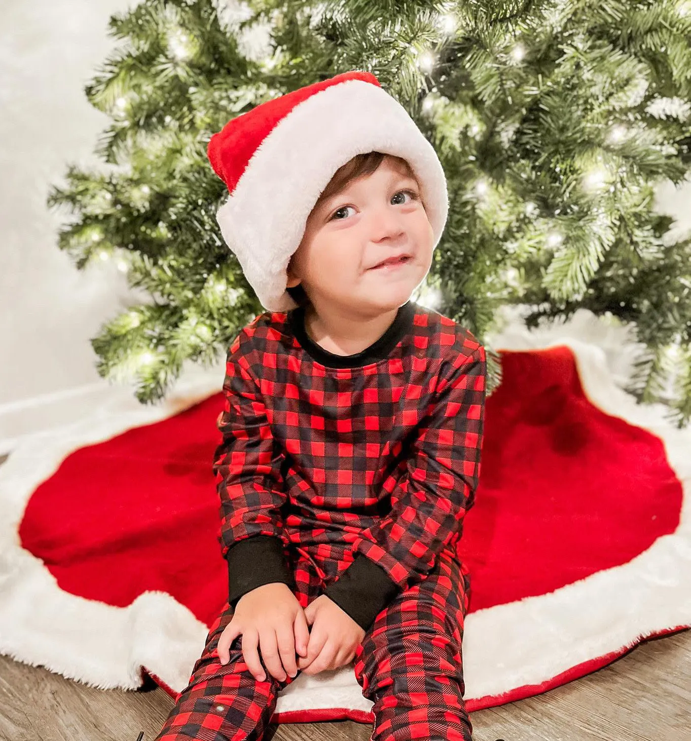 15.00 EA -- 12-24M X 2/2-3T X 2/3-4T X 2/4-5T x 2/5-6 x 1 -- Kids 2 Pc Christmas Pajamas - Buffalo Plaid