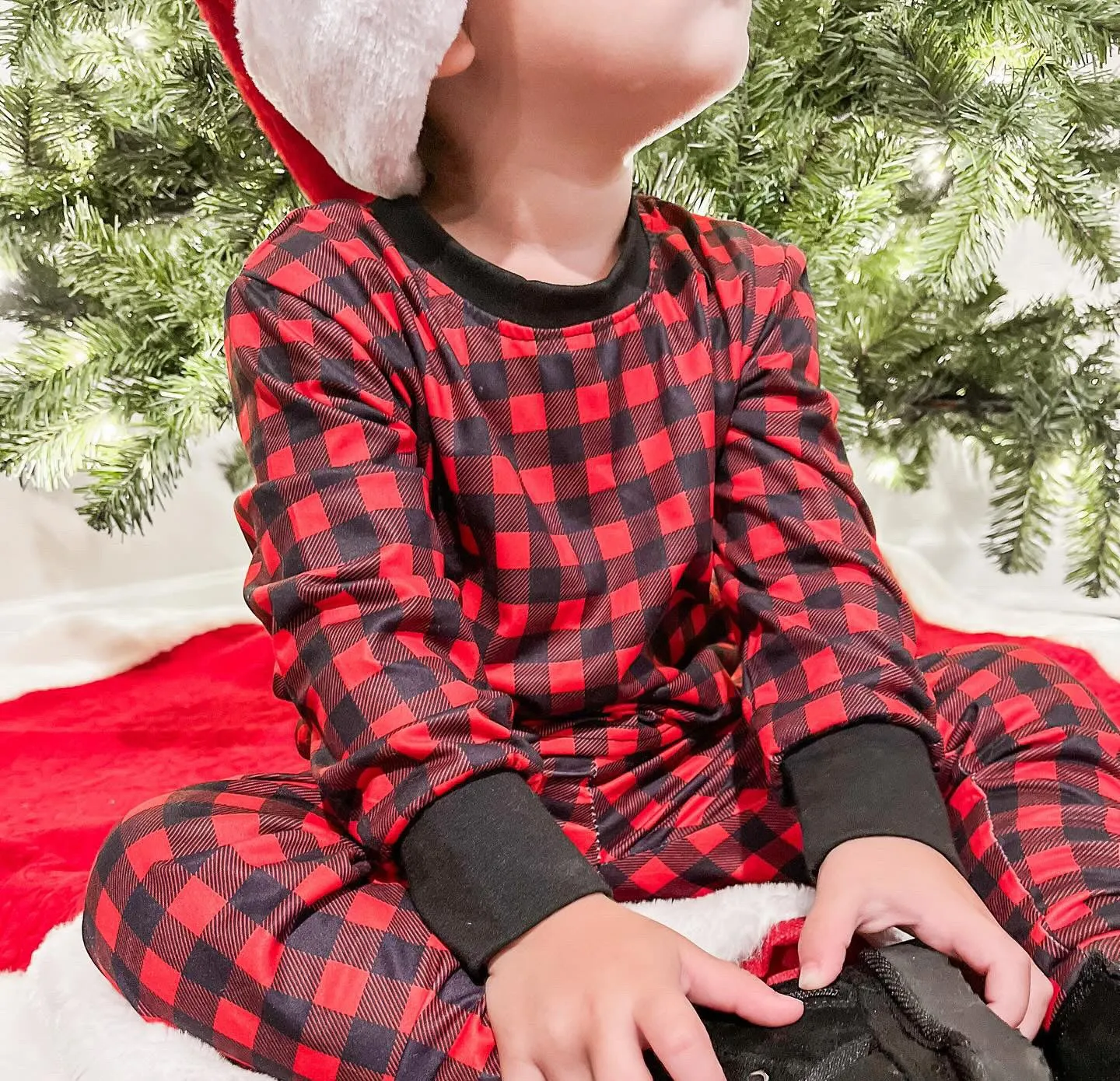 15.00 EA -- 12-24M X 2/2-3T X 2/3-4T X 2/4-5T x 2/5-6 x 1 -- Kids 2 Pc Christmas Pajamas - Buffalo Plaid