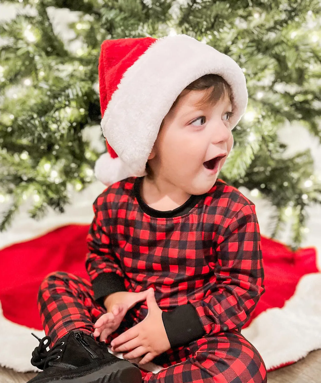 15.00 EA -- 12-24M X 2/2-3T X 2/3-4T X 2/4-5T x 2/5-6 x 1 -- Kids 2 Pc Christmas Pajamas - Buffalo Plaid
