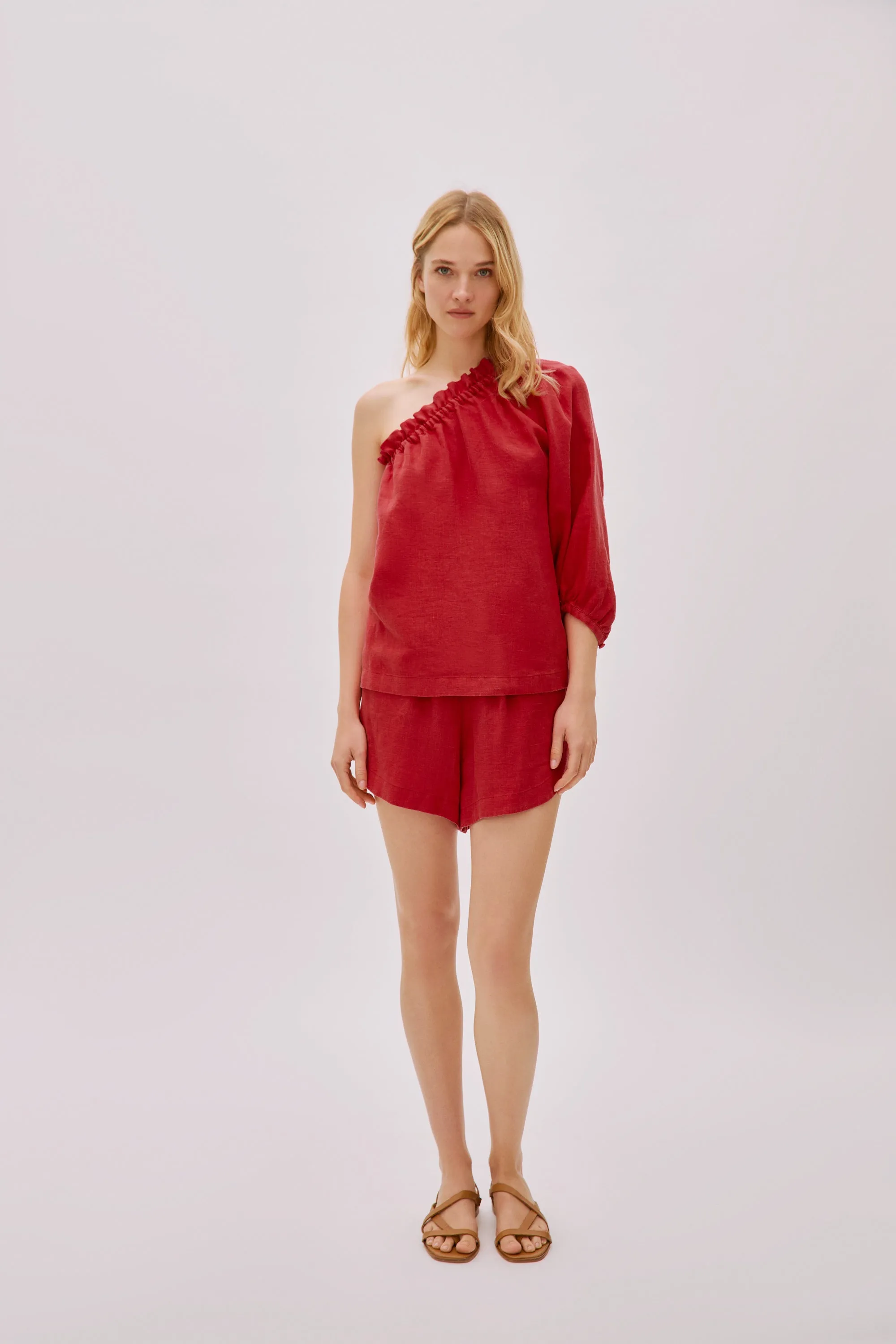 Capri Red Linen Shorts
