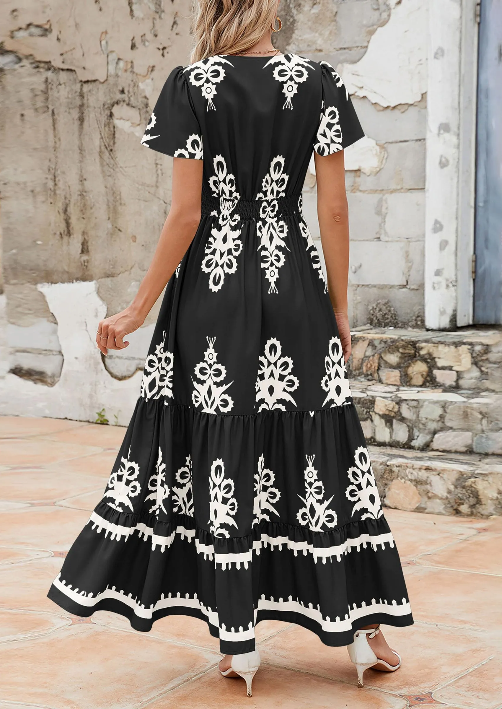 Casual V Neck Boho Flowy A-line Bell Sleeve Tiered Floral Maxi Dresses with Pocket