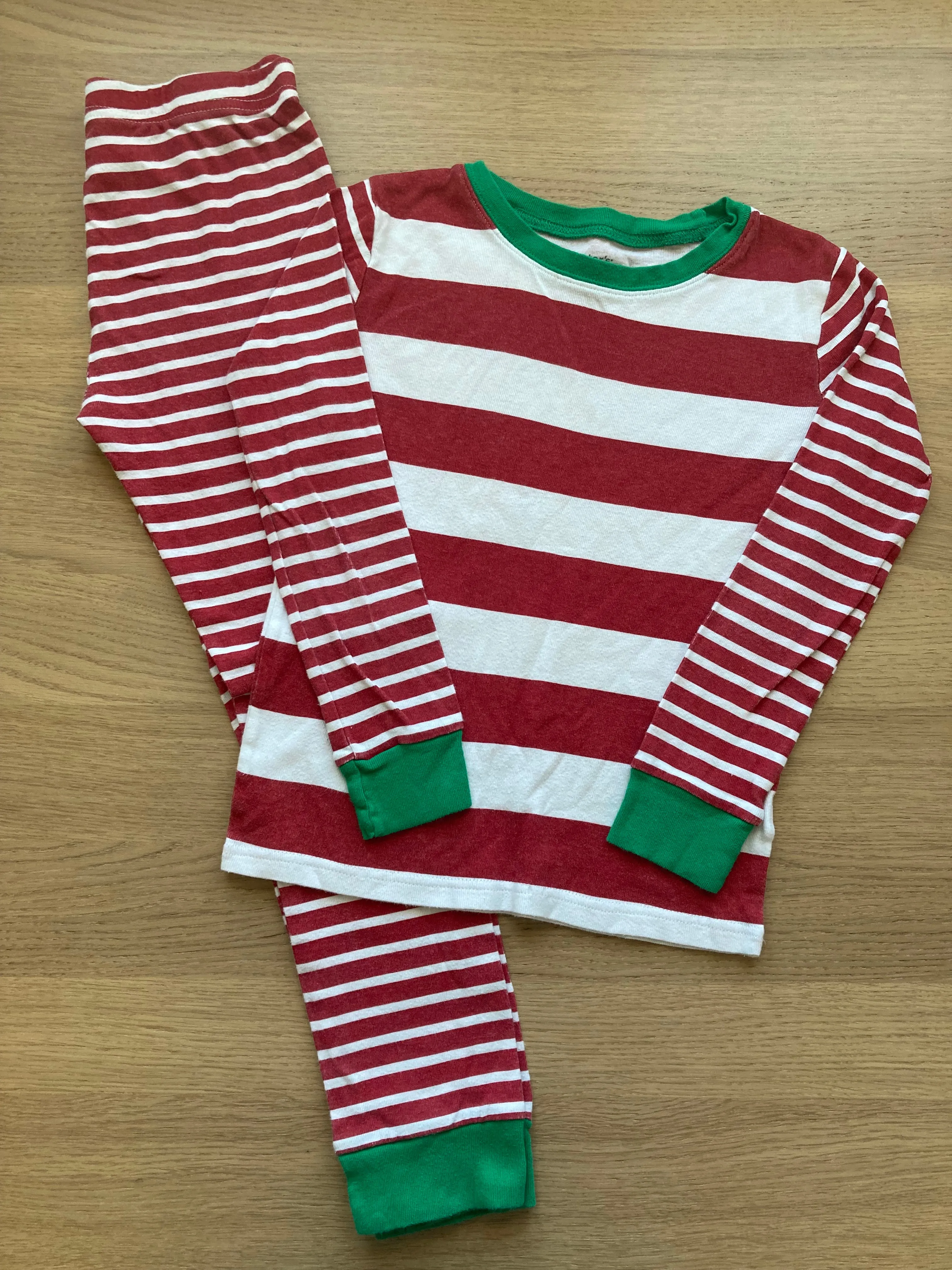 Christmas Pajamas, Size 6-7, Kids 7 & 8 (small)