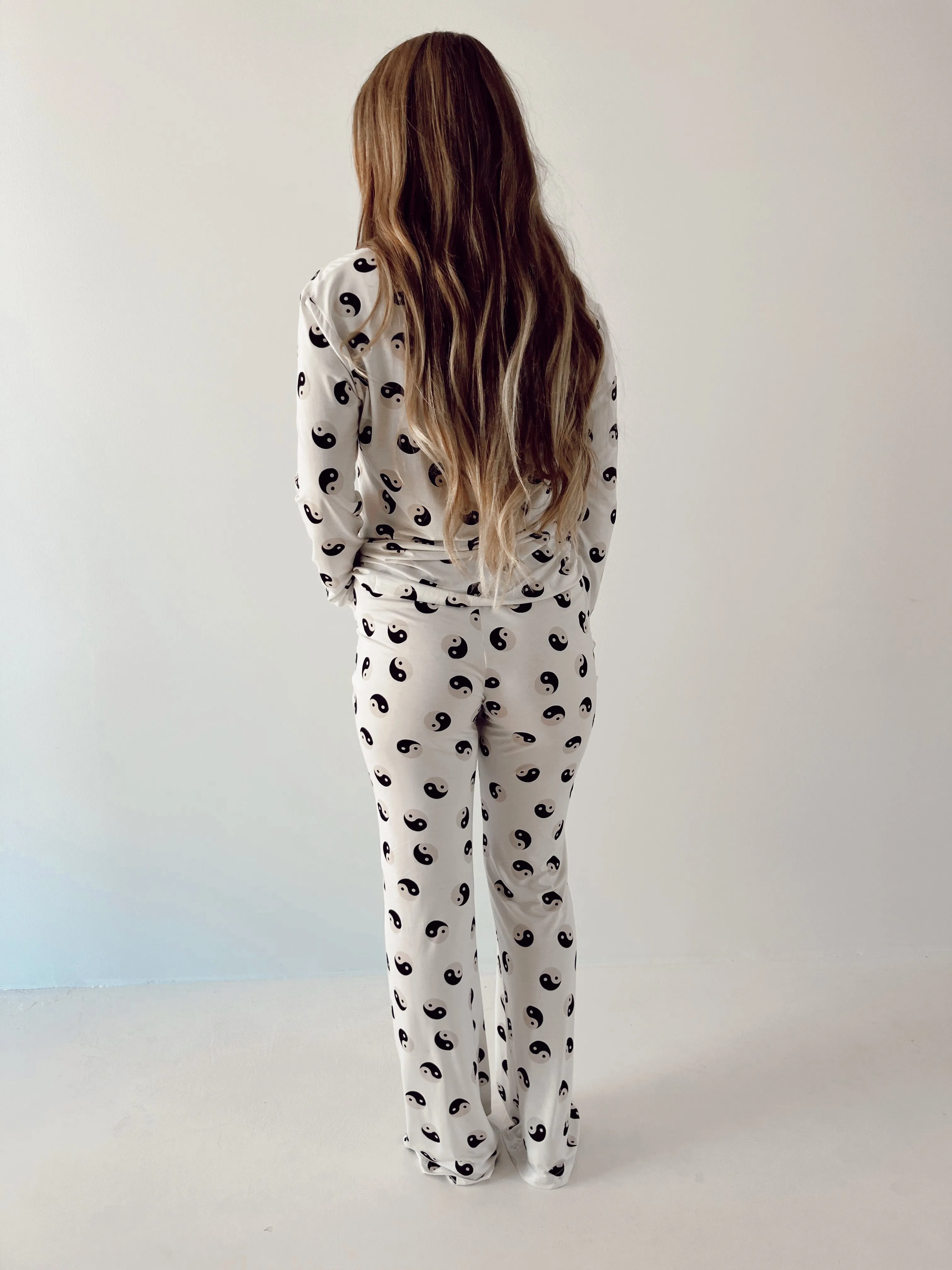 Women's Bamboo  Pajamas |  Black & White Yin Yang